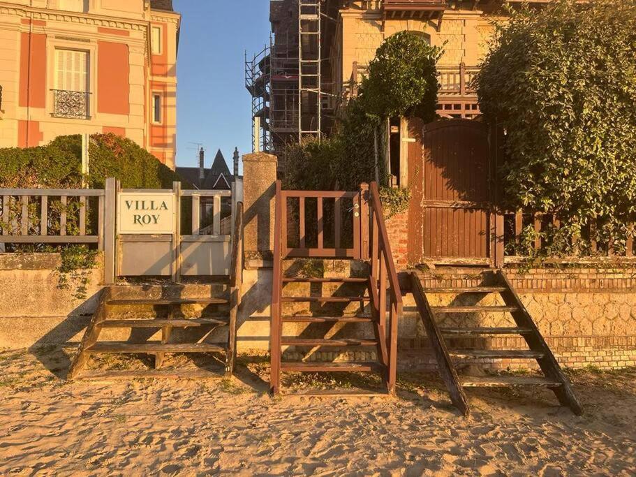 Beau Studio A 30M De La Plage / Beautiful Studio 30M From The Beach Trouville-sur-Mer Exteriér fotografie